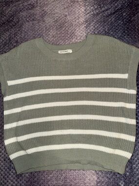 moon & madison Olive Green & White Striped Short Sleeve Sweater